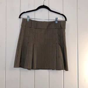 Dynamite midi skirt. Cute to dress up or down.
